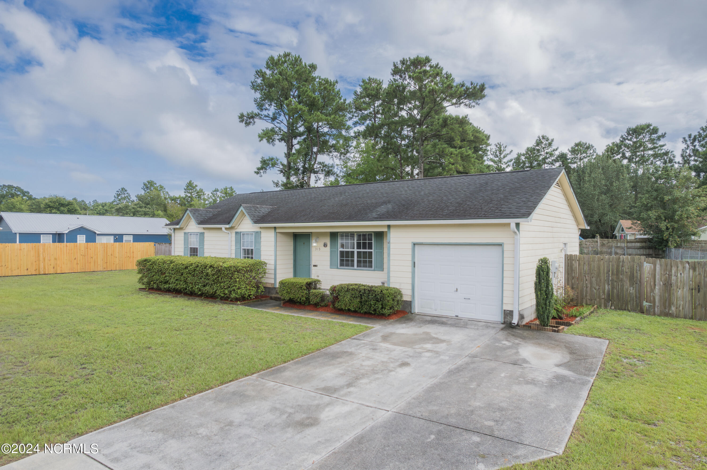 313 Timber Ridge Drive Hubert, NC 28539 - Photo 52 of 55 Front