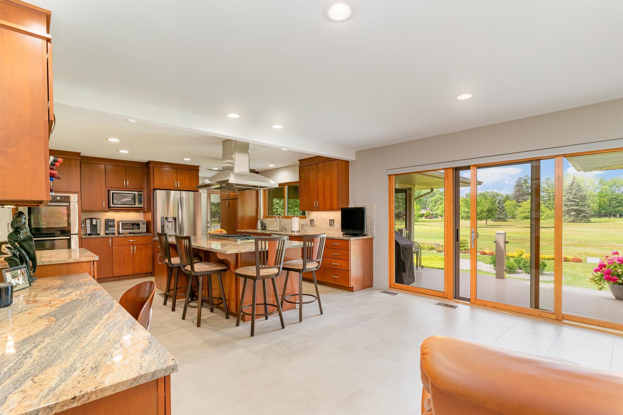 527 Hillcrest Road Midland, MI 48640 - Photo 22 of 44 Gallery Image 22