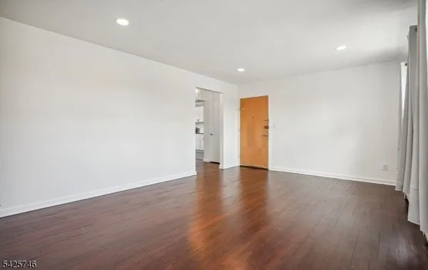 $1,990 | 604 Chestnut Street, Union, NJ 07083