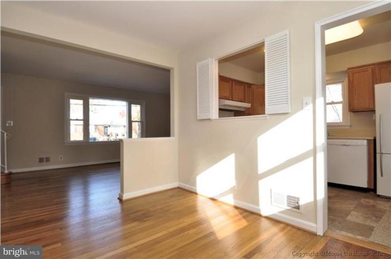602 Lanark Way Silver Spring, MD 20901 - Photo 6 of 24 a view of an entryway with wooden floor