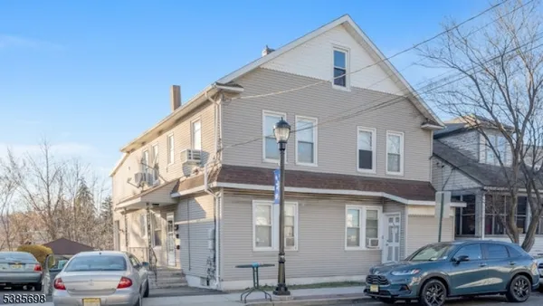 $2,450 | 512 McBride Avenue, Woodland Park, NJ 07424