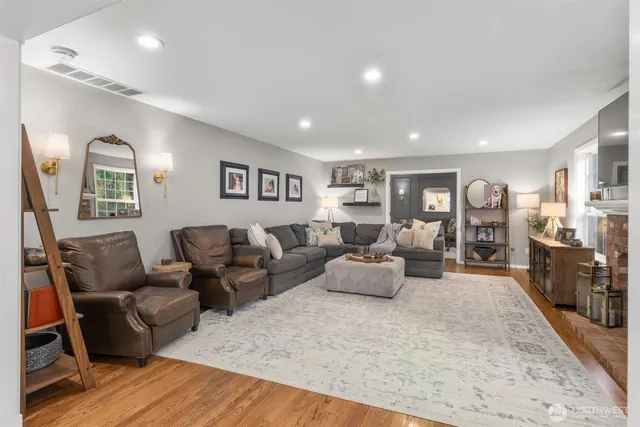 $1,349,000 | 13207 47th Place West, Mukilteo, WA 98275