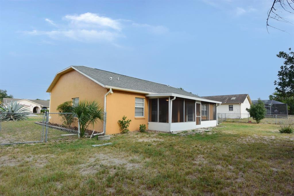 2339 Renton Lane Spring Hill, FL 34609 - Photo 29 of 35 Gallery Image 29