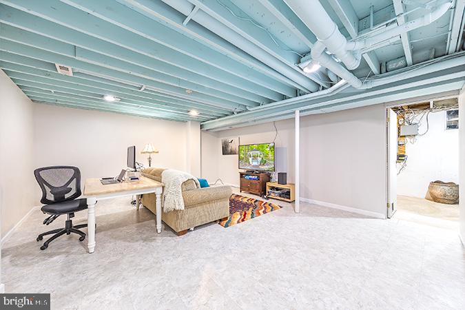 5131 Pheasant Ridge Road Fairfax, VA 22030 - Photo 46 of 61 Gallery Image 46