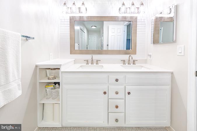 5131 Pheasant Ridge Road Fairfax, VA 22030 - Photo 7 of 61 Gallery Image 7