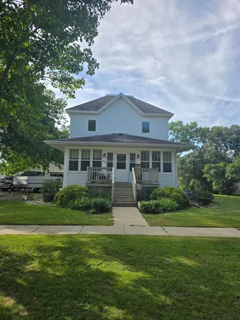 $155,000 | 606 3rd Street Southwest, Pipestone, MN 56164