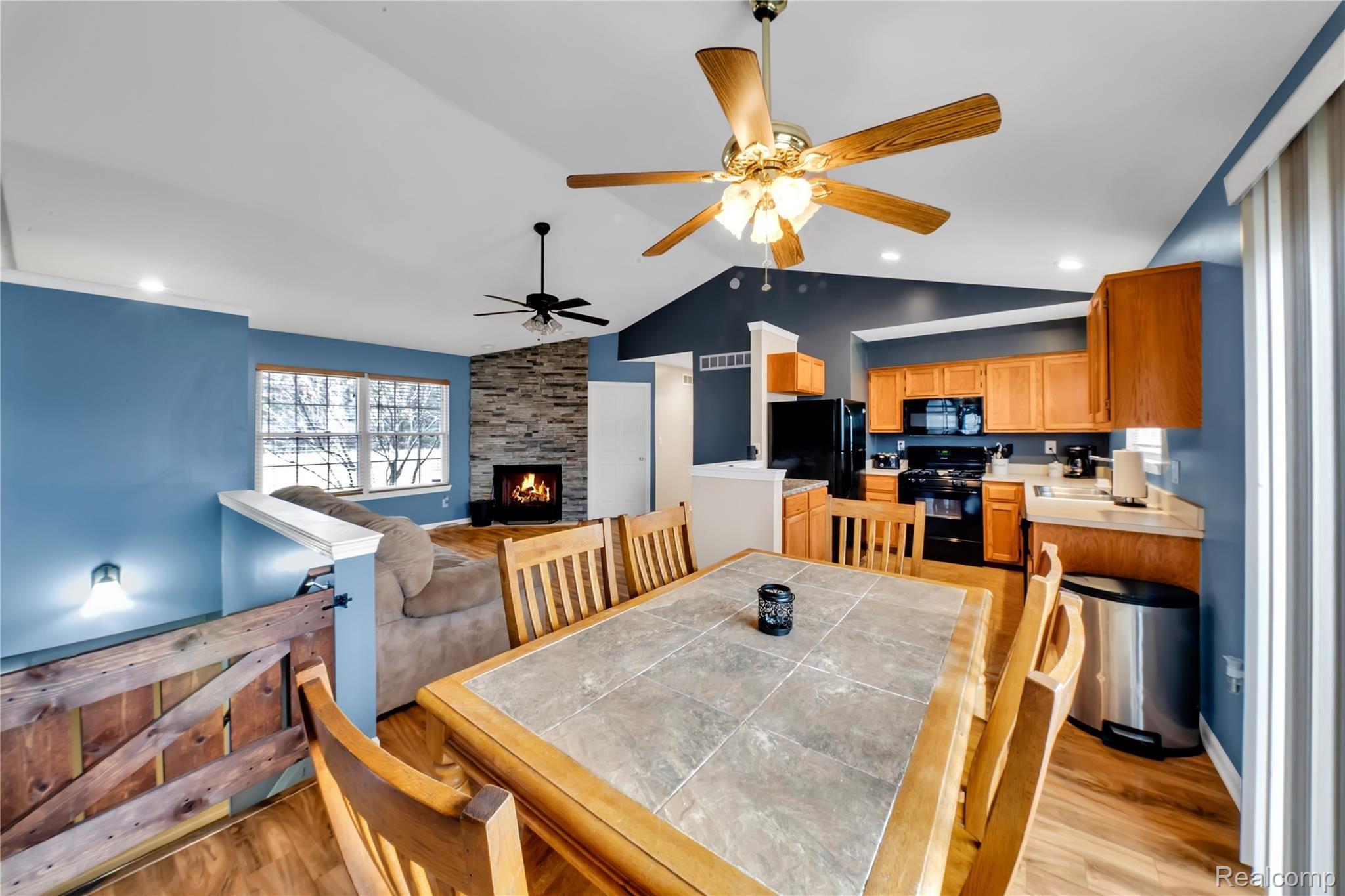 564 Range Road Marysville, MI 48040 - Photo 19 of 29 546 Range Rd - HD Drone Photography-17.jpg