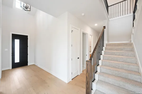 $563,542 | 152 Lacey Oak, Castroville, TX 78009