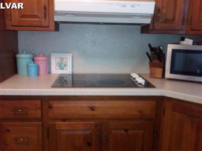 3409 Bridlepath Road Easton, PA 18045 - Photo 13 of 19 Cook top