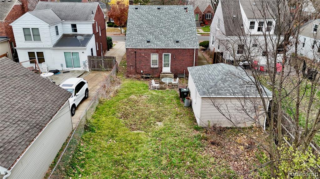 1768 Hampton Road Grosse Pointe Woods, MI 48236 - Photo 39 of 46