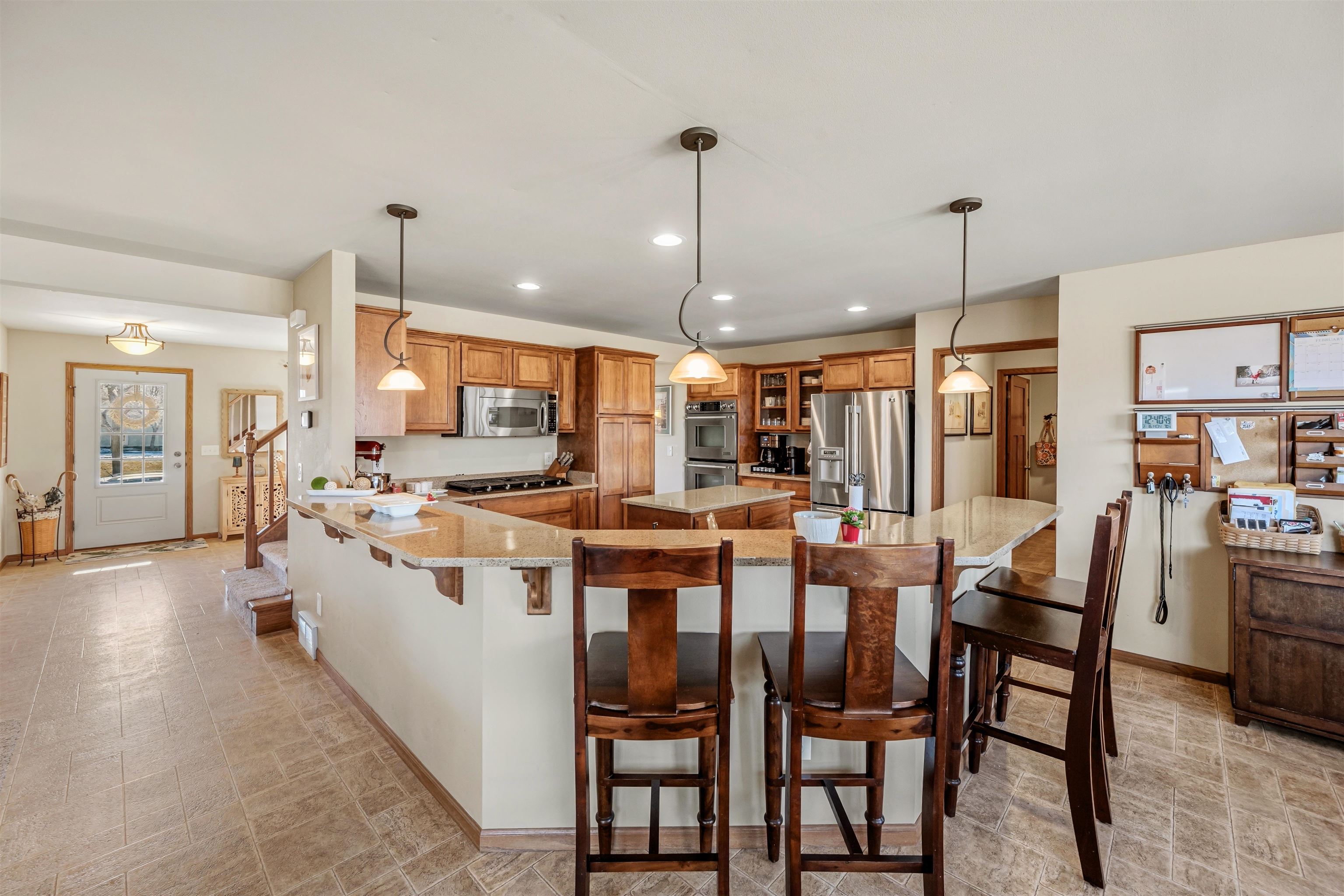 2638 Sweet Sparrow Place Sun Prairie, WI 53590 - Photo 13 of 96