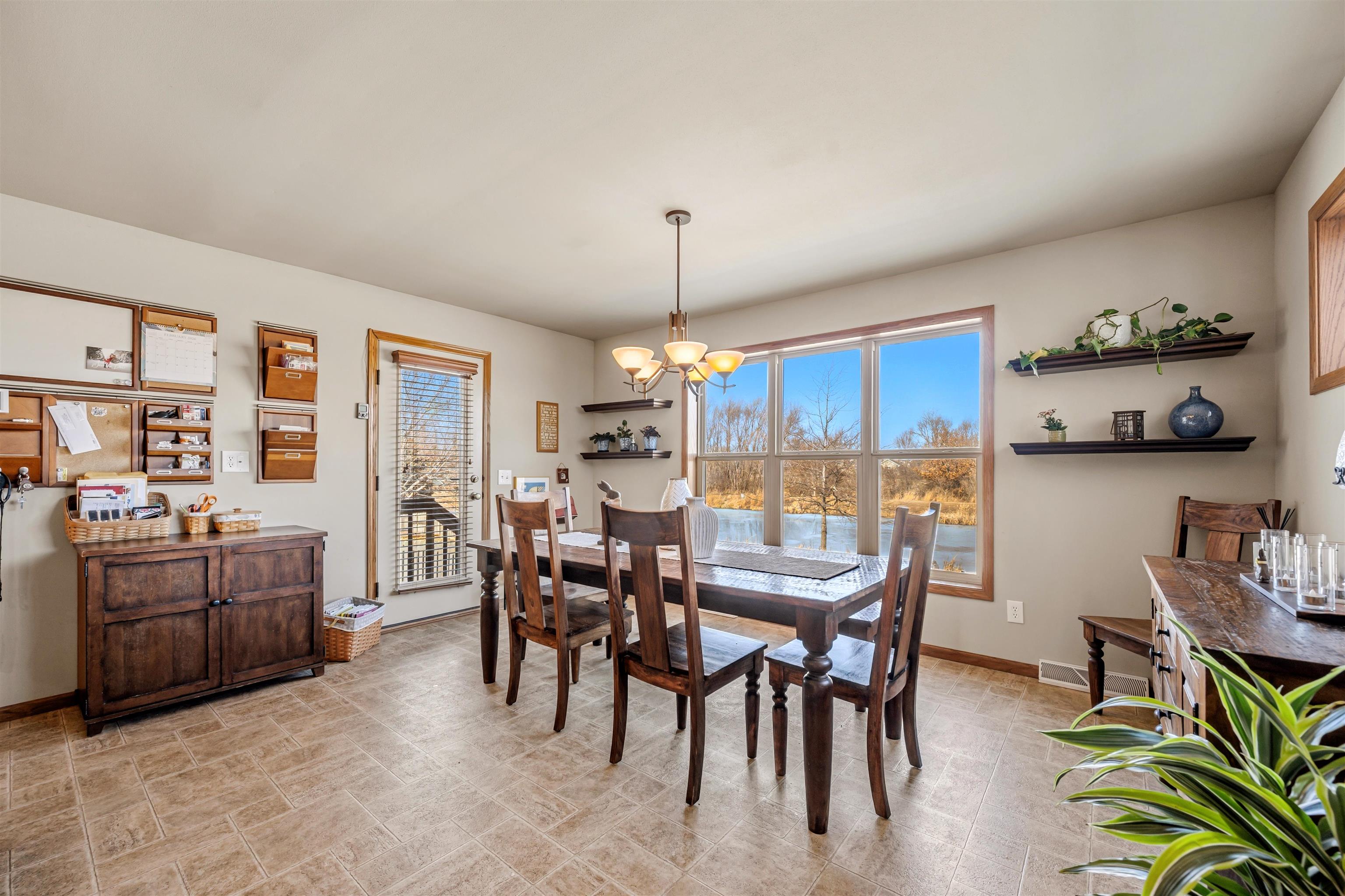 2638 Sweet Sparrow Place Sun Prairie, WI 53590 - Photo 19 of 96