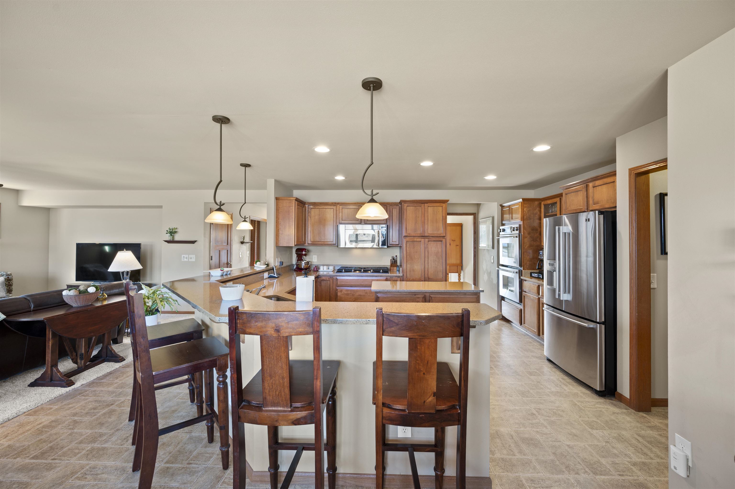 2638 Sweet Sparrow Place Sun Prairie, WI 53590 - Photo 20 of 96