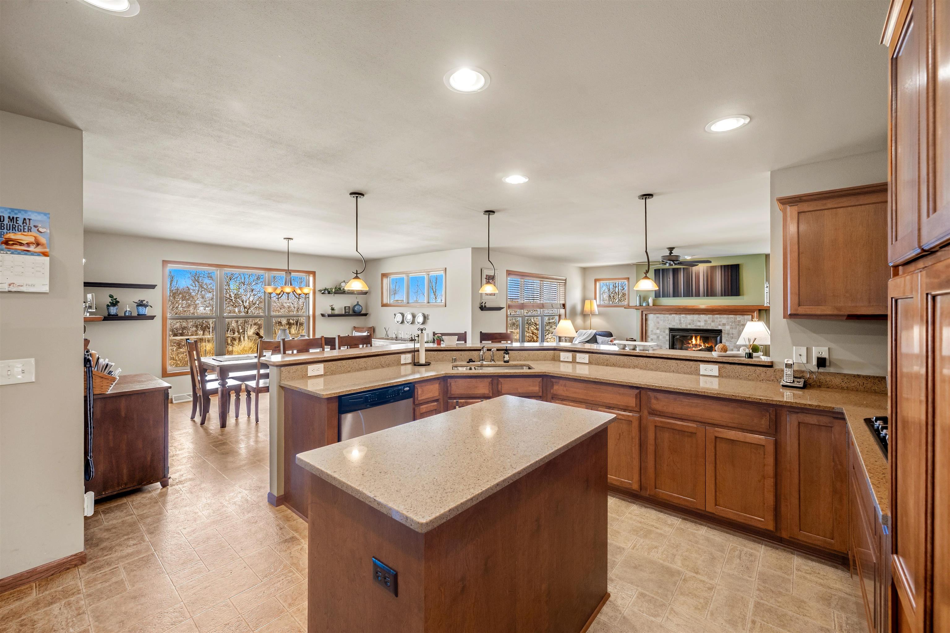 2638 Sweet Sparrow Place Sun Prairie, WI 53590 - Photo 10 of 96