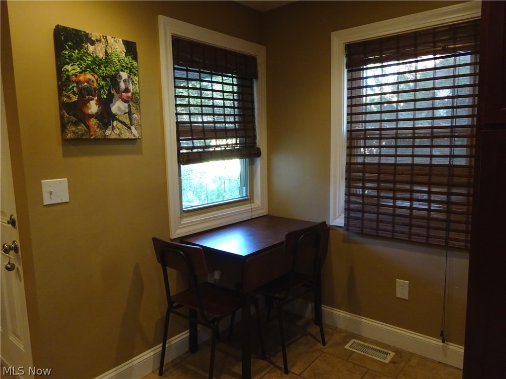 3245 Redwood Road Cleveland Heights, OH 44118 - Photo 12 of 24