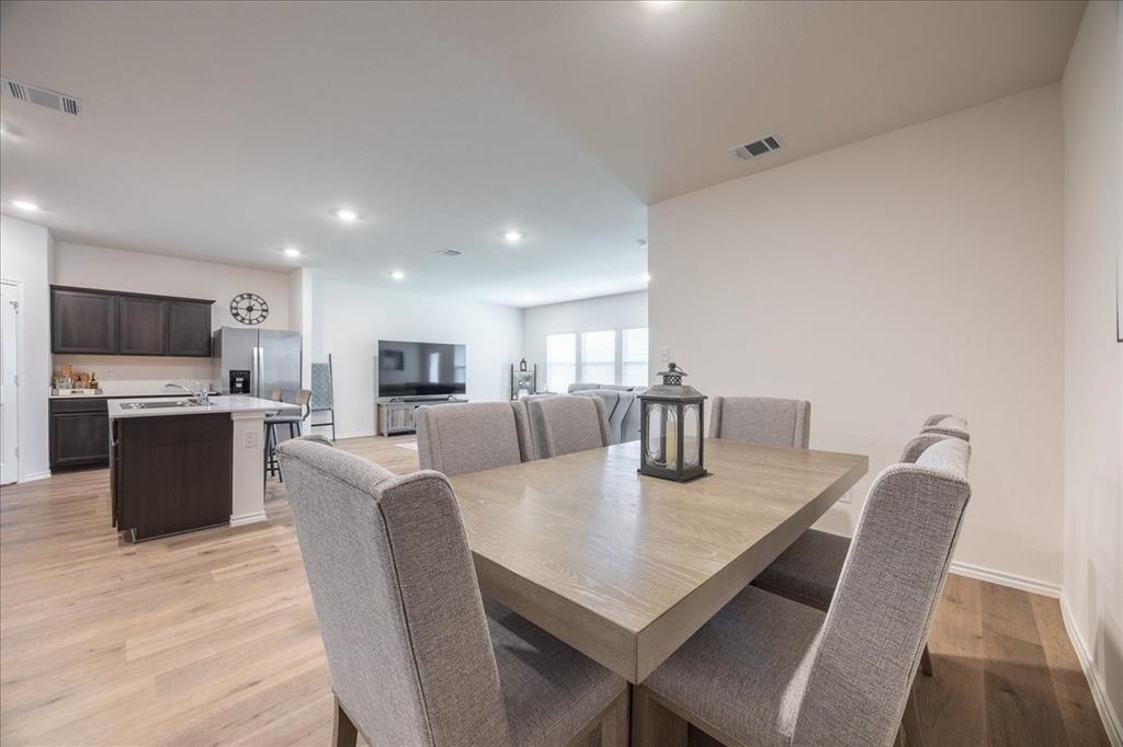 729 Amelia Court Pilot Point, TX 76258 - Photo 14 of 40 Dining area