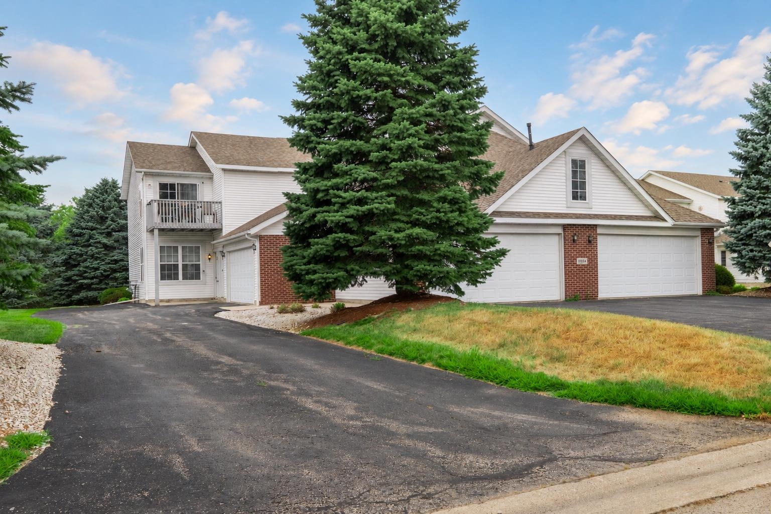 10164 Monarch Road, Unit 2 Roscoe, IL 61073 - Photo 2 of 18 Gallery Image 2