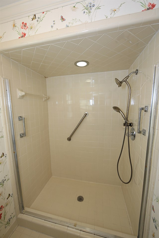 2001 Chichester Court Raleigh, NC 27615 - Photo 14 of 20 Master Bath