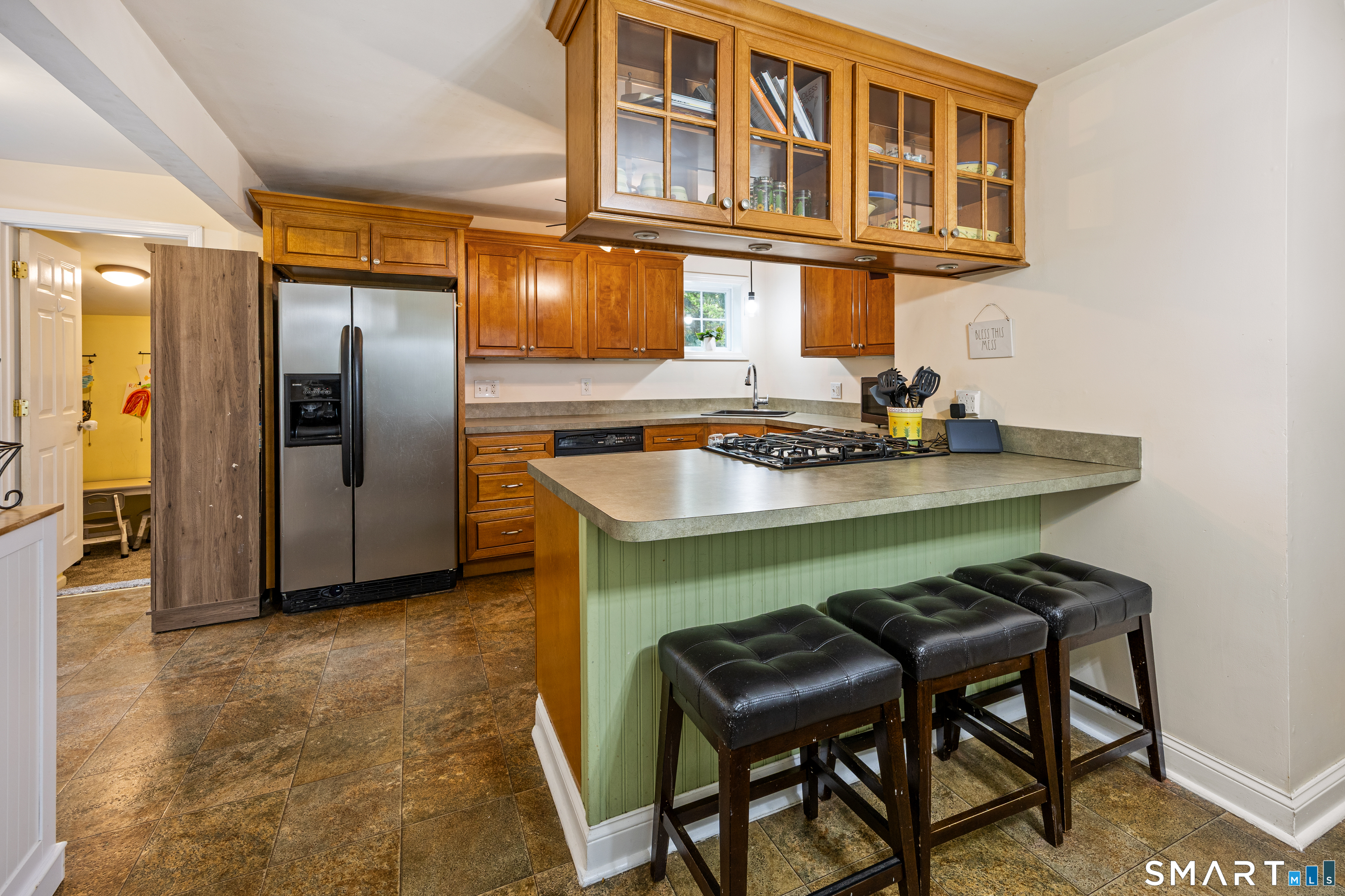 122 Chestnut Grove Road Watertown, CT 06795 - Photo 13 of 40