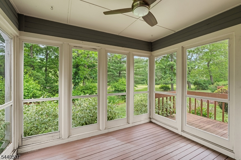 31 Stone Row Lane Oak Ridge, NJ 07438 - Photo 21 of 29