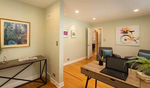 $749,000 | 533 North Avenue, Barrington, IL 60010