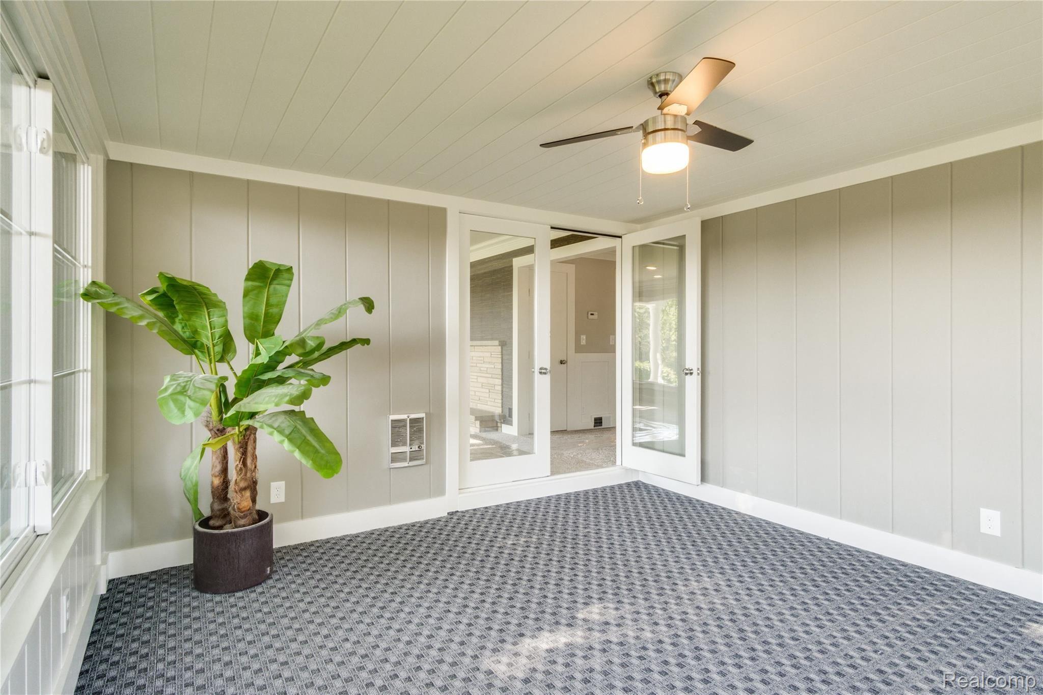 6796 Meadowlake Road Bloomfield Hills, MI 48301 - Photo 25 of 53 Interiors (10 of 52).jpg