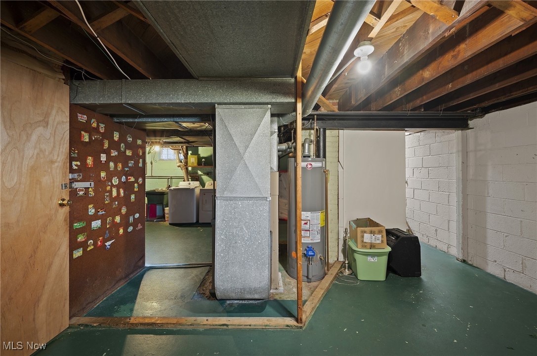 5886 State Road Cleveland, OH 44134 - Photo 21 of 26 Common basement