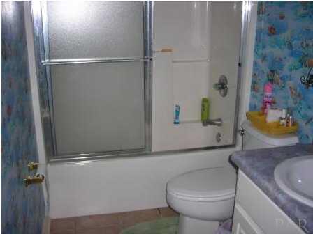 9491 American Farms Road Milton, FL 32583 - Photo 5 of 10 Guest Bath