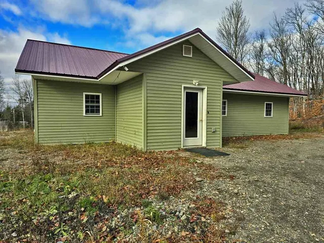 $164,500 | 301 Foxcroft Road, Houlton, ME 04730