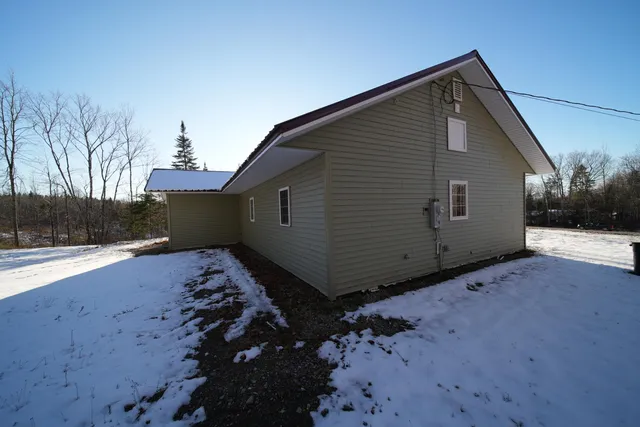 $164,500 | 301 Foxcroft Road, Houlton, ME 04730