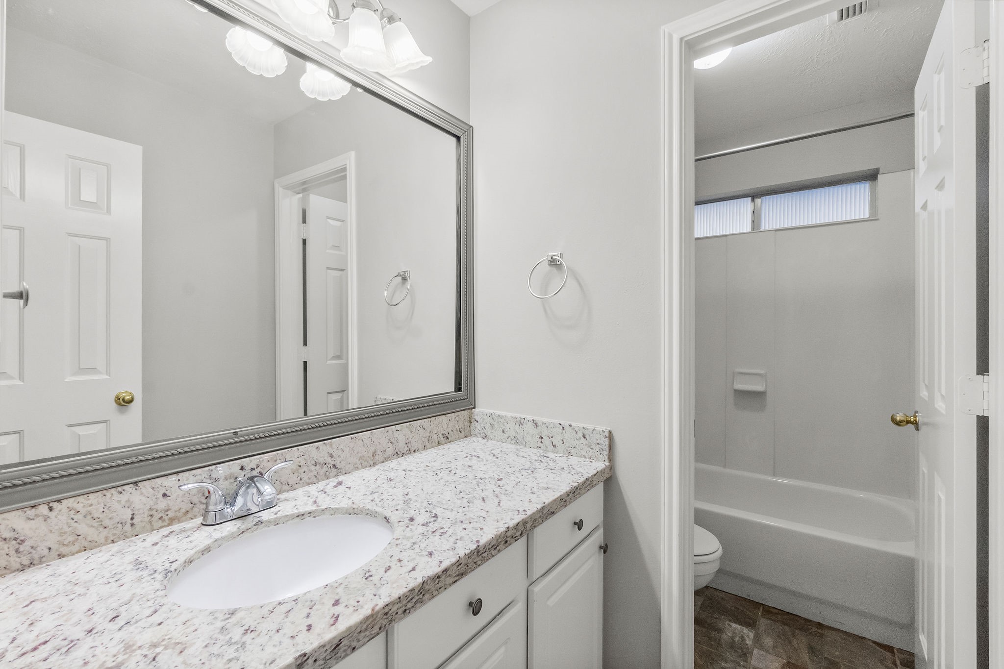155 North Wimberly Way Conroe, TX 77385 - Photo 35 of 43 Secondary Bathroom