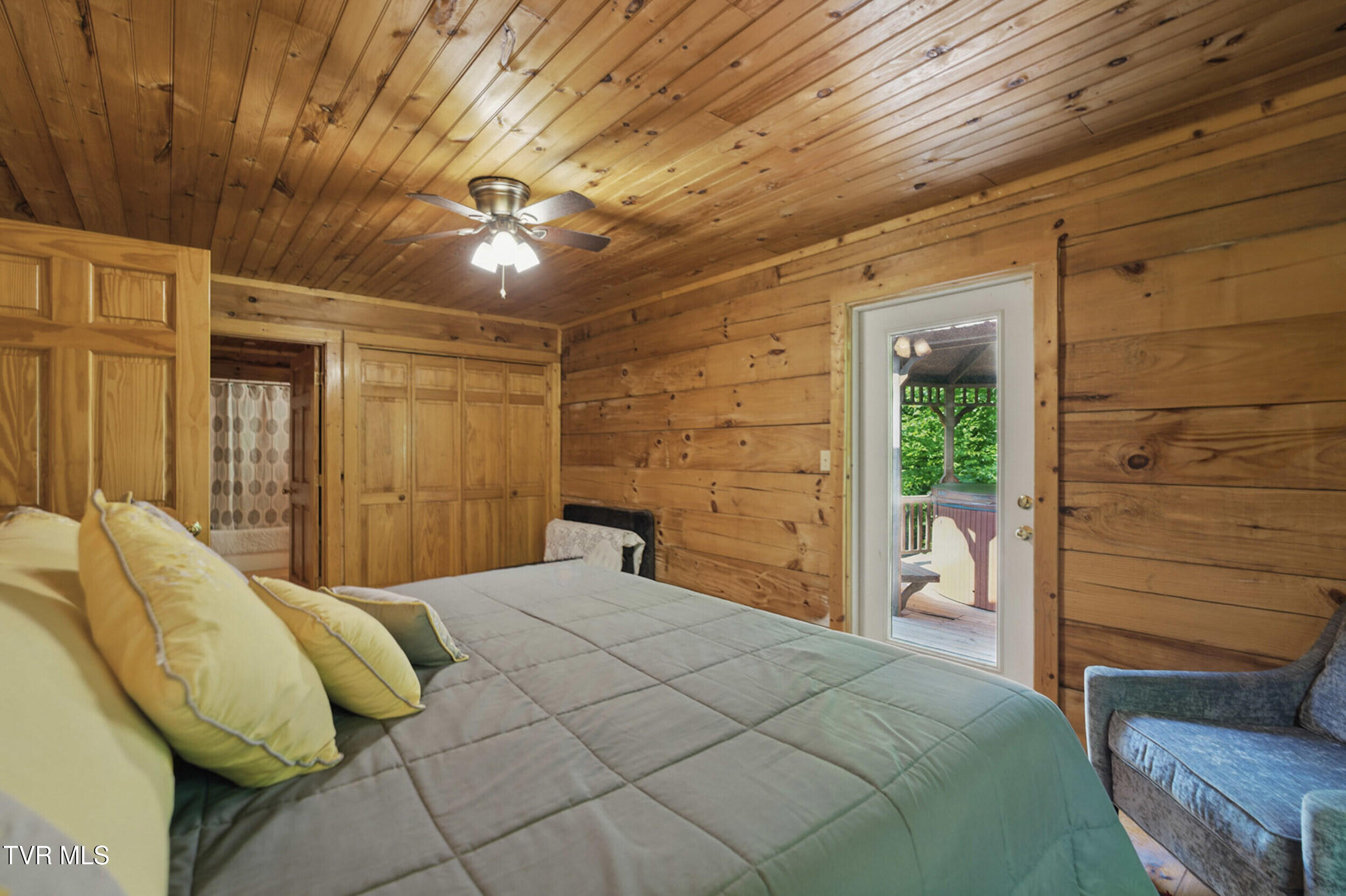 2210 Norris Road Butler, TN 37640 - Photo 15 of 50 1 BR 3