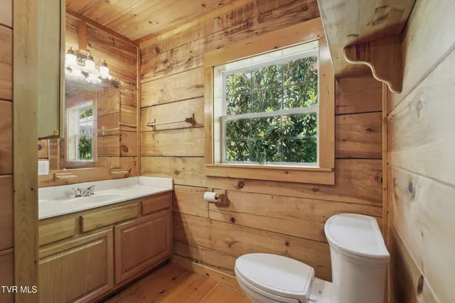 $675,000 | 2210 Norris Road, Butler, TN 37640