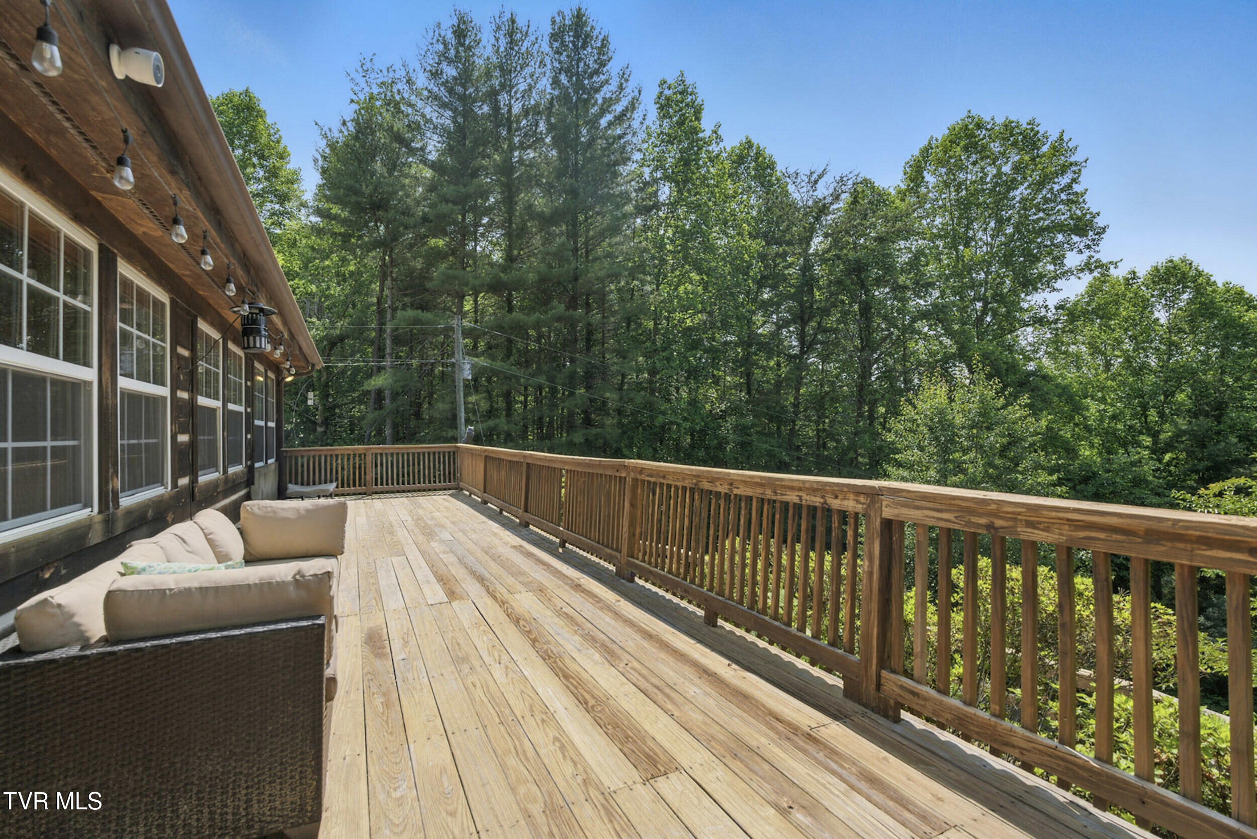 2210 Norris Road Butler, TN 37640 - Photo 26 of 50 front porch