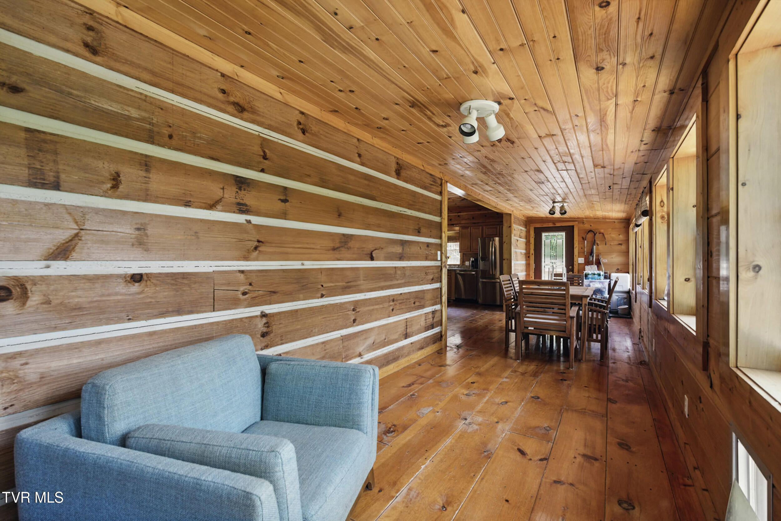 2210 Norris Road Butler, TN 37640 - Photo 7 of 50 Dining-sunroom