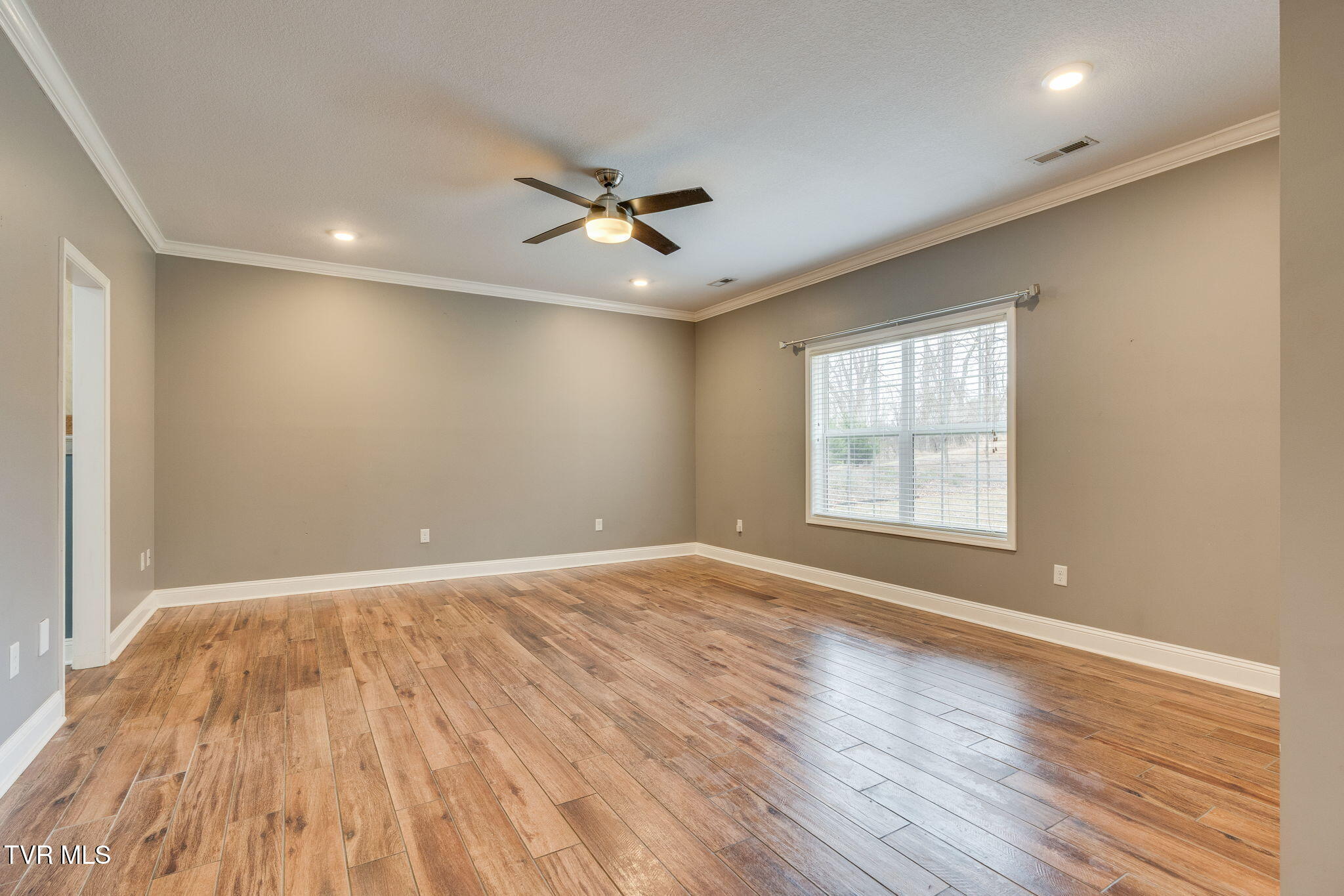 721 Powder Branch Road Elizabethton, TN 37643 - Photo 14 of 51 017