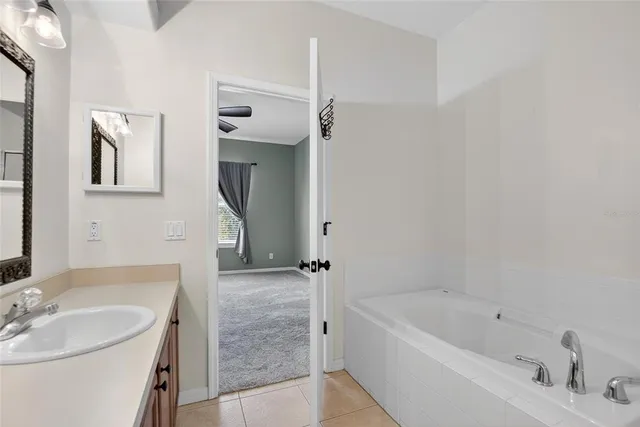 $297,500 | 7403 Surrey Wood Lane, Apollo Beach, FL 33572