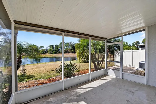 $297,500 | 7403 Surrey Wood Lane, Apollo Beach, FL 33572