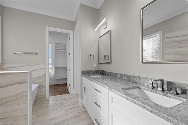 $698,900 | 1168 Riverside Drive, Lexington, NC 27292