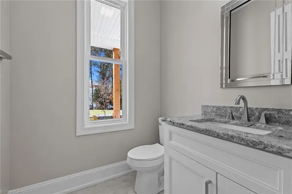 $698,900 | 1168 Riverside Drive, Lexington, NC 27292