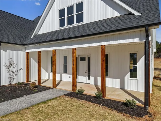 $699,000 | 1168 Riverside Drive, Lexington, NC 27292