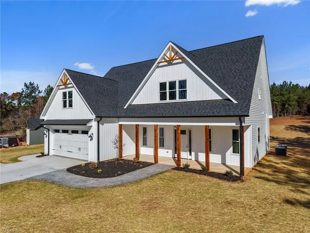 $699,000 | 1168 Riverside Drive, Lexington, NC 27292
