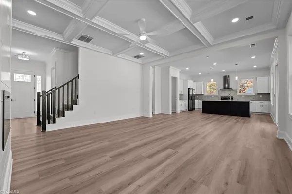 $698,900 | 1168 Riverside Drive, Lexington, NC 27292