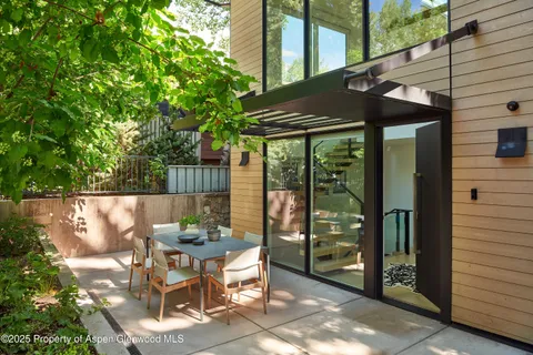 $17,000,000 | 612 West Francis Street, Aspen, CO 81611