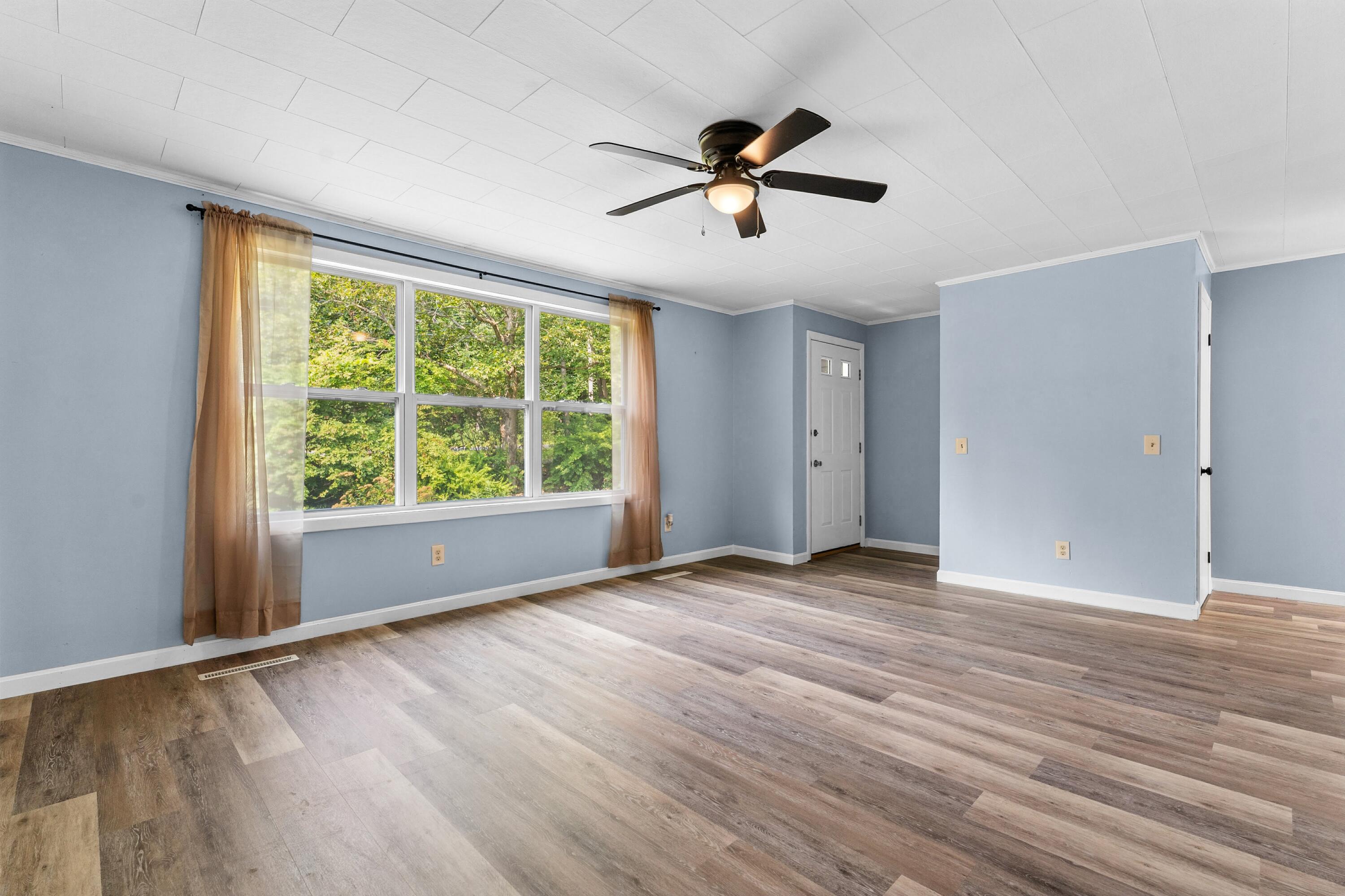 85 Readfield Road Manchester, ME 04351 - Photo 15 of 44 DSC05983