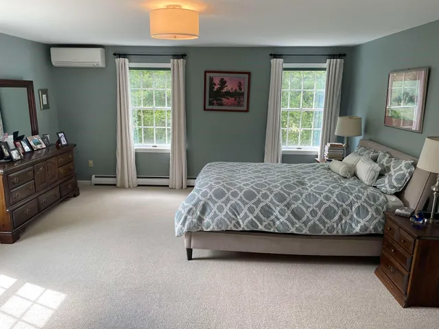 $850,000 | 2 Toon Lane, Lee, NH 03861