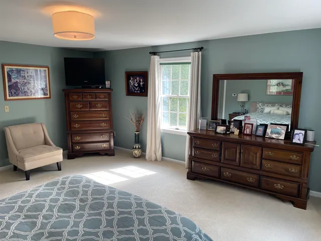 $850,000 | 2 Toon Lane, Lee, NH 03861