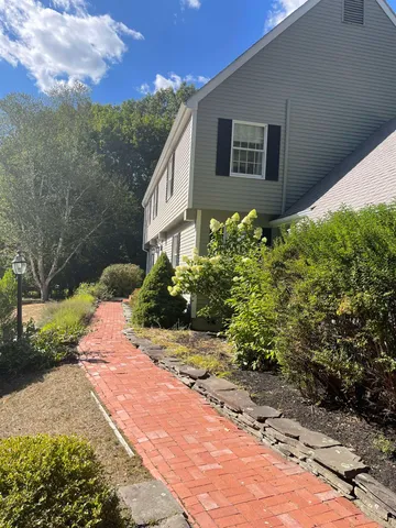 $850,000 | 2 Toon Lane, Lee, NH 03861