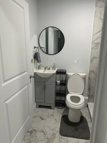 $1,200 | 441 San Mateo Drive, Palm Springs, FL 33461