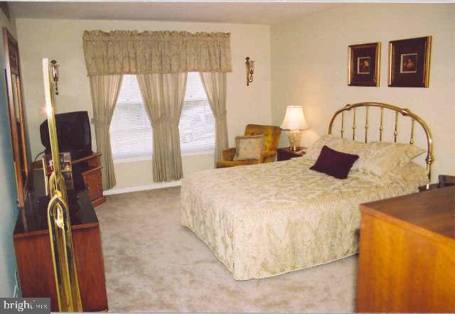 3541 Cimmeron Road York, PA 17402 - Photo 6 of 8 Gallery Image 6